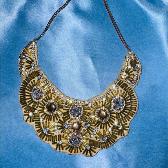 Jewelry - VINTAGE RHINESTONE BIB NECKLACE
